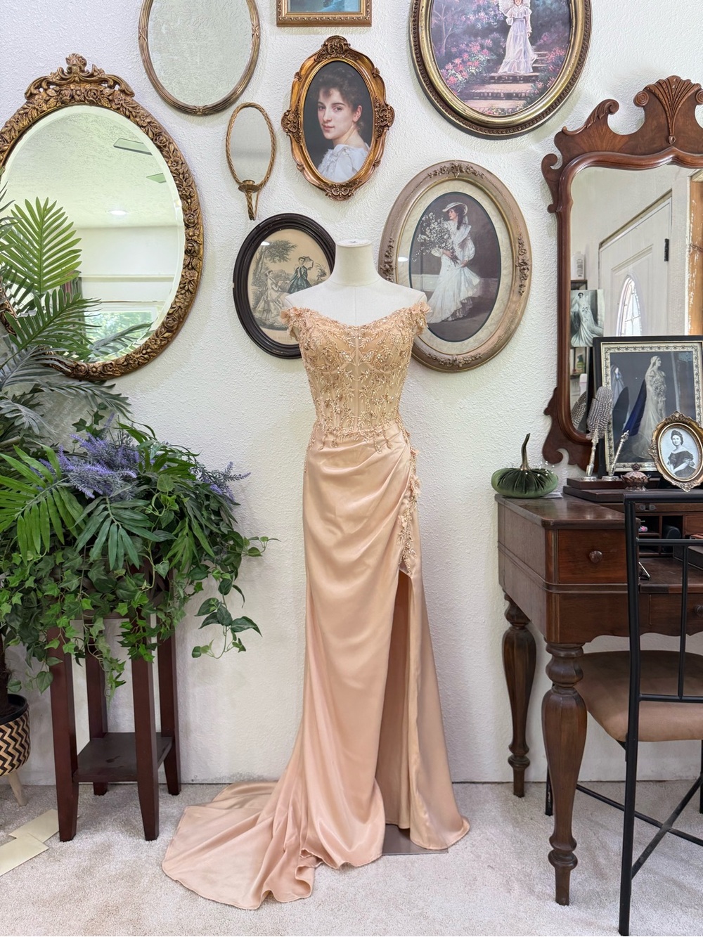 Elegant Peach Off-Shoulder Satin Evening Dress